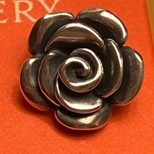 ISO BLOSSOM PENDANT James Avery